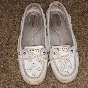 Light blue flower sperrys